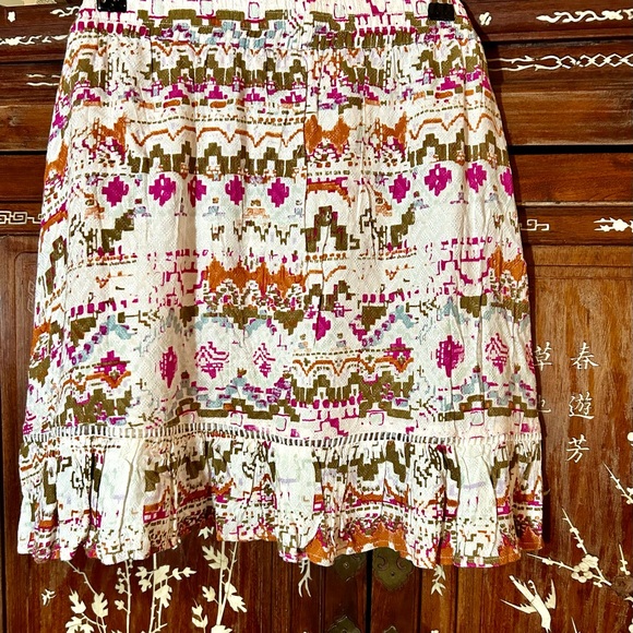Colorful Patterned Skirt - Picture 7 of 11